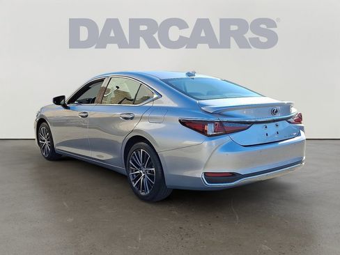 Used 2023 Lexus ES 250 w/ Premium Package image 4