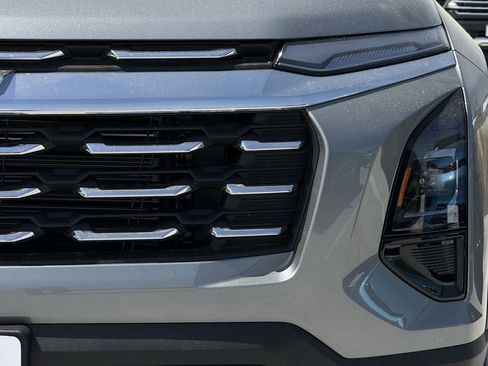 New 2026 Chevrolet Equinox LT image 8