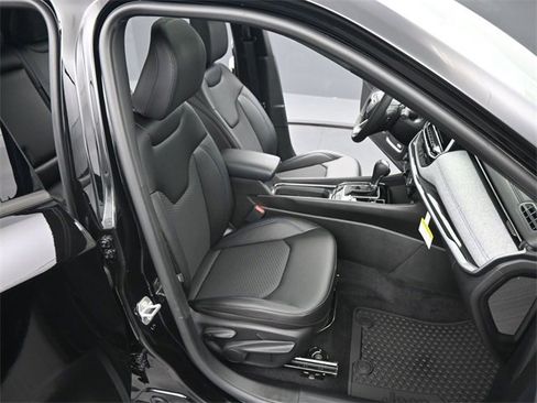 New 2025 Jeep Compass Latitude w/ Sun & Sound Group image 19