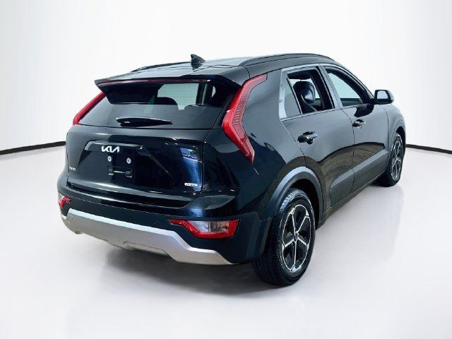 Used 2023 Kia Niro EX w/ EX Cold Weather Package FWD image 9