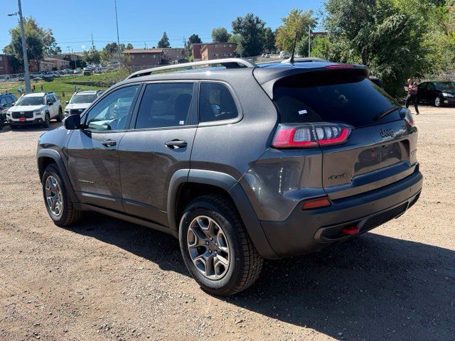 Used 2020 Jeep Cherokee Trailhawk w/ Cold Weather Group AWD/4WD image 3