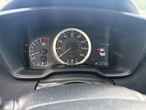 Used 2022 Toyota Corolla LE FWD image 16