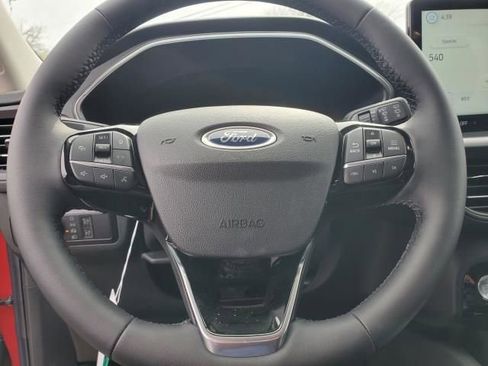 New 2024 Ford Escape SE image 18