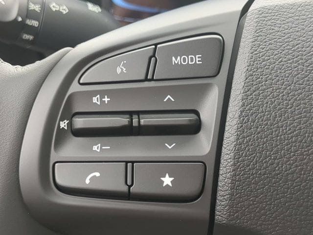 Used 2026 Hyundai Venue SEL FWD image 23
