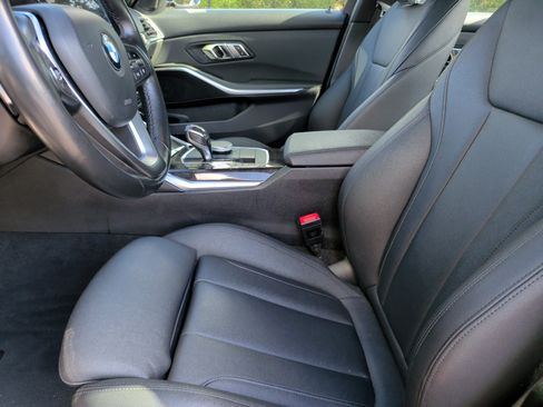 Used 2020 BMW 330i Sedan w/ Convenience Package RWD image 25