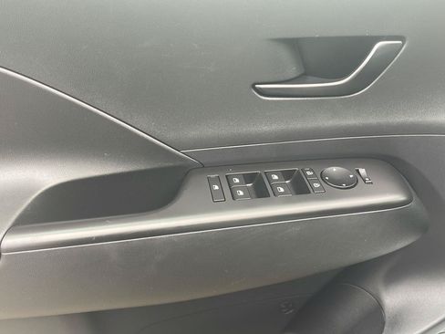 Certified 2025 Hyundai Kona SEL AWD/4WD image 24