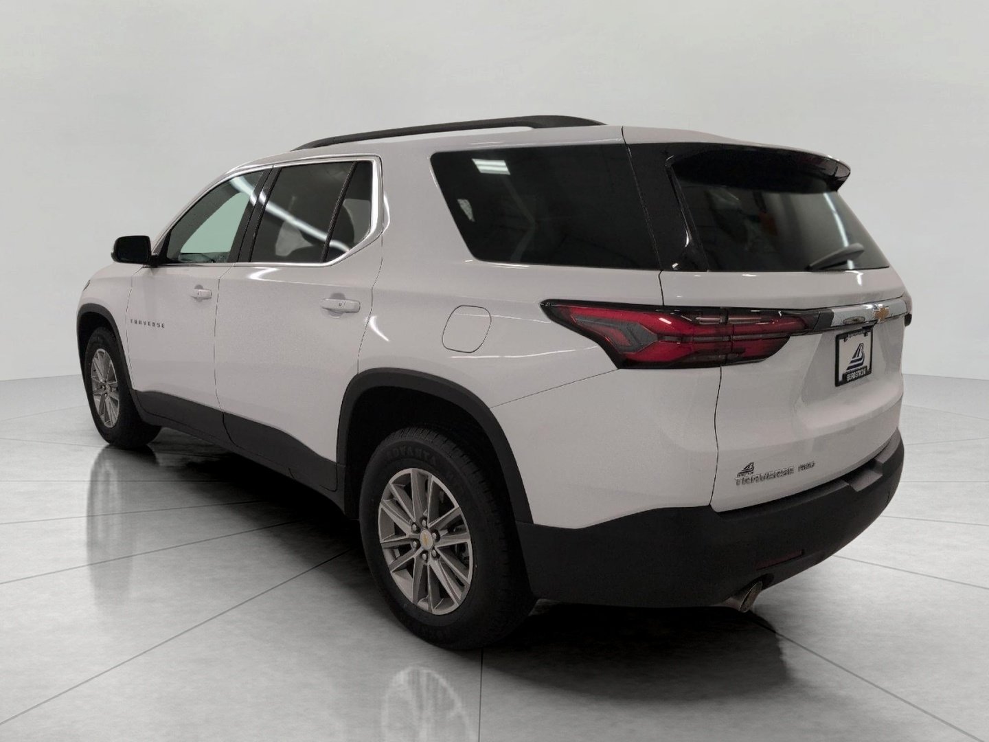 Used 2023 Chevrolet Traverse LT w/ LPO, Floor Liner Package AWD/4WD image 21