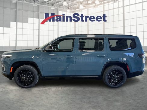 New 2026 Jeep Grand Wagoneer Limited AWD/4WD image 2