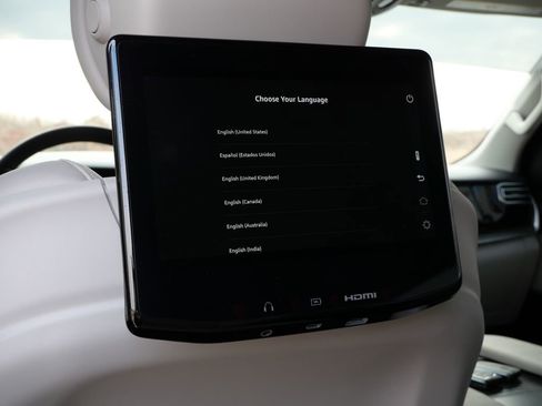 Used 2023 Jeep Wagoneer Series II w/ Premium Group I image 17