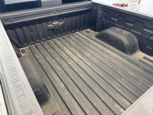 Certified 2022 Chevrolet Silverado 1500 LTZ w/ LTZ Premium Package AWD/4WD image 39