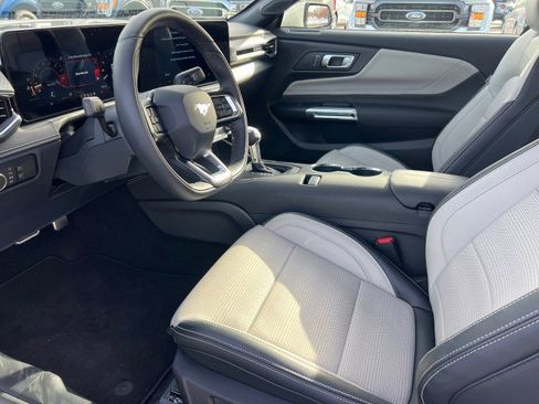 Used 2025 Ford Mustang GT Premium w/ 60th Anniversary Package image 7