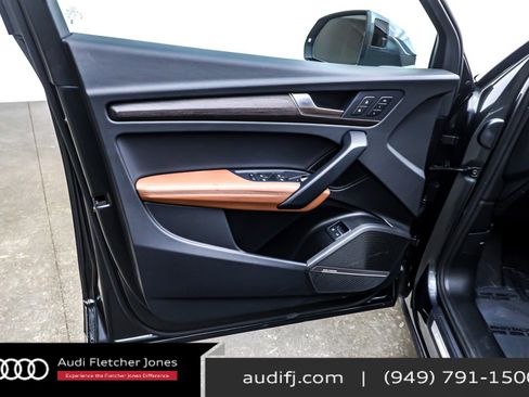 Used 2025 Audi Q5 e Premium Plus w/ Premium Plus Package image 21