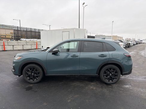 Used 2024 Honda HR-V Sport image 3