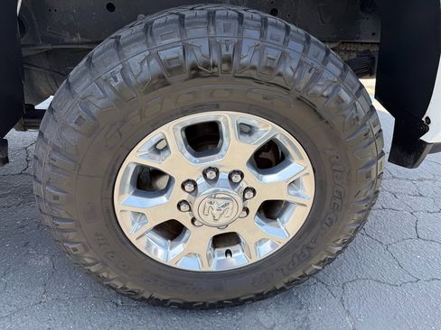 Used 2019 RAM 3500 Laramie AWD/4WD image 17