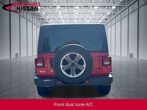 Used 2019 Jeep Wrangler Unlimited Sahara AWD/4WD image 6