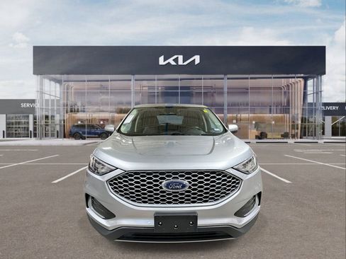 Used 2024 Ford Edge SEL image 3