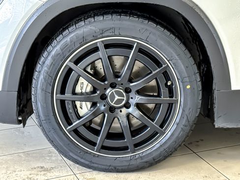 Used 2023 Mercedes-Benz GLB 35 AMG 4MATIC image 27