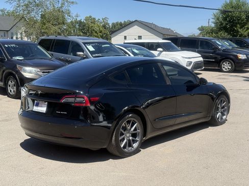 Used 2022 Tesla Model 3 Long Range AWD/4WD image 4