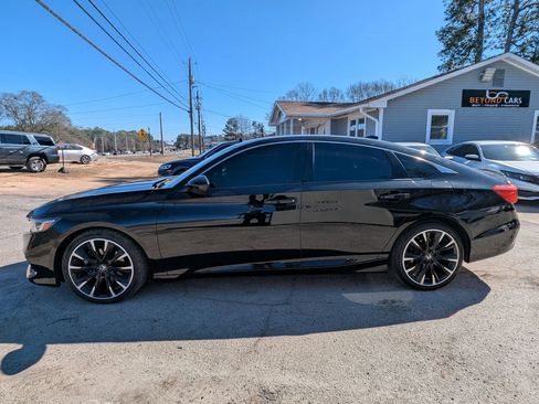 Used 2021 Honda Accord Sport image 3