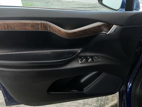 Used 2019 Tesla Model X Performance image 24