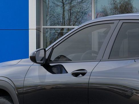 New 2026 Chevrolet Trax LS w/ LS Convenience Package FWD image 12