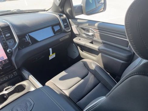New 2026 RAM 1500 Laramie AWD/4WD image 36