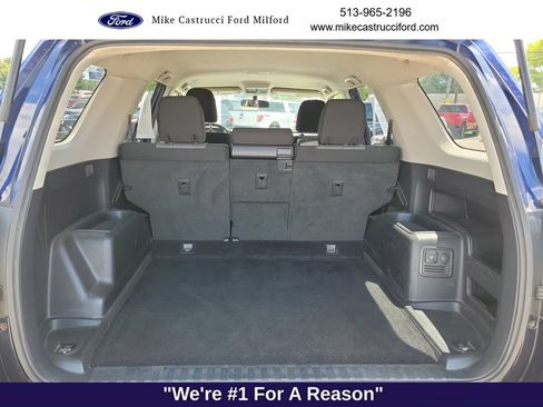 Used 2018 Toyota 4Runner SR5 AWD/4WD image 26
