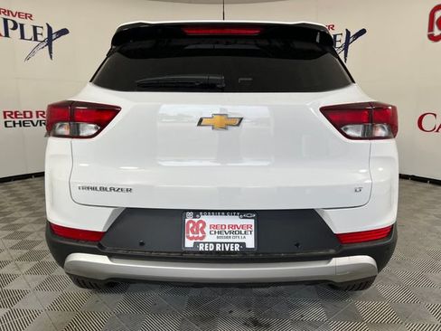 New 2026 Chevrolet TrailBlazer LT w/ Convenience Package FWD image 6