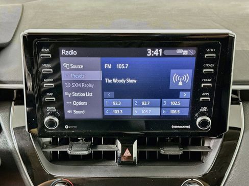 Used 2021 Toyota Corolla LE FWD image 19