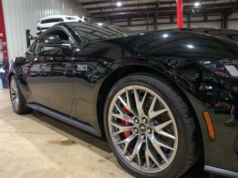 Used 2024 Ford Mustang GT Premium image 25