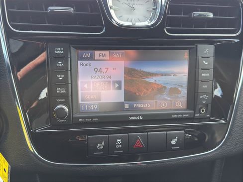 Used 2013 Chrysler 200 Limited w/ Sun/Sound Group image 17