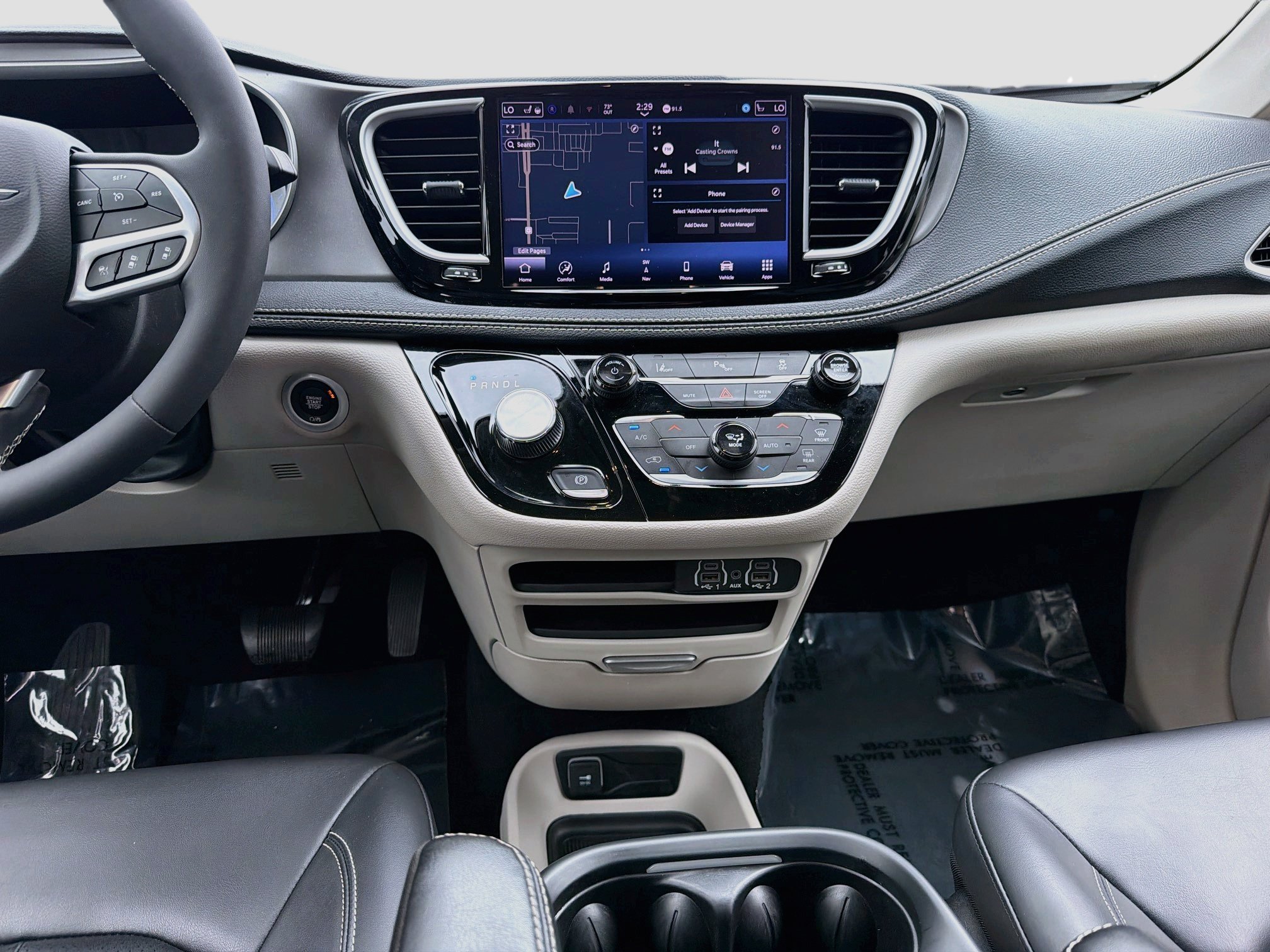 Used 2024 Chrysler Pacifica Limited FWD image 17