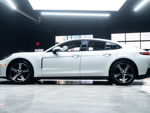 Used 2025 Porsche Panamera w/ Premium Package RWD image 19