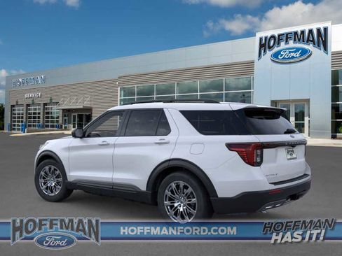 New 2026 Ford Explorer Active w/ Active Comfort Package image 6