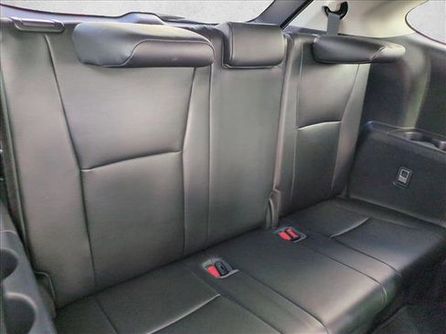 Used 2022 Toyota Highlander XLE FWD image 20