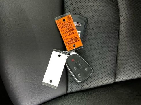 Used 2023 Cadillac XT6 Sport w/ Technology Package image 41