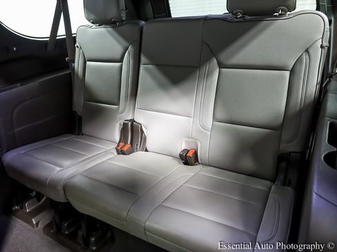 Certified 2021 GMC Yukon XL SLT w/ SLT Luxury Plus Package image 12