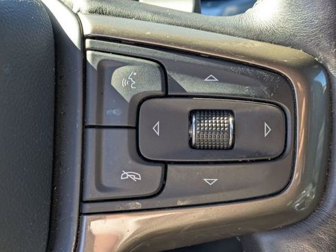 Used 2022 Chevrolet Silverado 1500 High Country w/ High Country Premium Package image 18