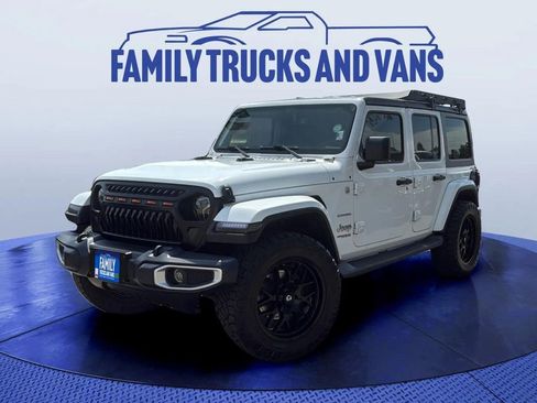 Used 2019 Jeep Wrangler Unlimited Sahara AWD/4WD image 1
