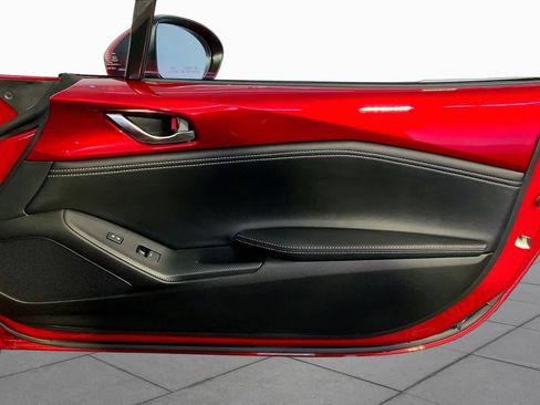 Used 2023 MAZDA MX-5 Miata Grand Touring RWD image 21