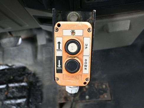 Used 2010 Ford F550 4x4 Regular Cab Super Duty image 30