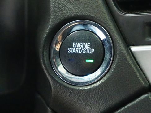 Used 2015 Chevrolet Suburban LTZ image 31