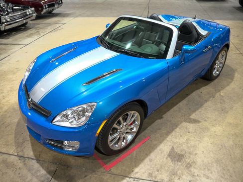 Used 2009 Saturn Sky Hydro Blue RWD image 14