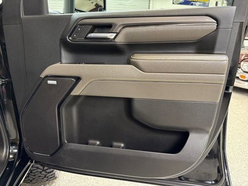 Used 2024 Chevrolet Silverado 2500 ZR2 w/ Technology Package image 62