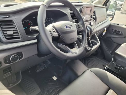 New 2025 Ford Transit 250 Low Roof RWD image 34