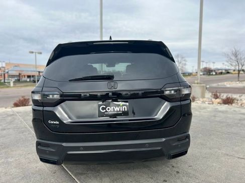 Used 2024 Honda Pilot Elite image 7