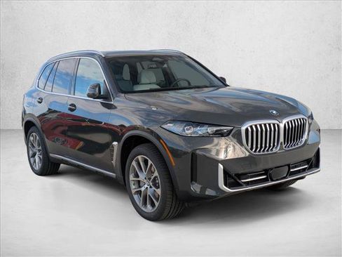 Used 2026 BMW X5 xDrive40i w/ Climate Comfort Package image 7