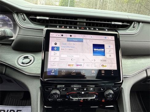 Used 2024 Jeep Grand Cherokee L Overland w/ Advanced Protech Group III image 12