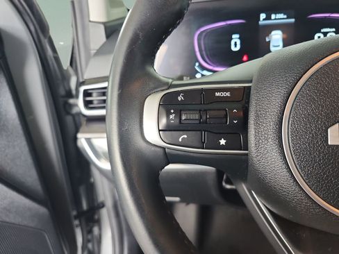 Used 2024 Kia Sportage EX FWD image 13