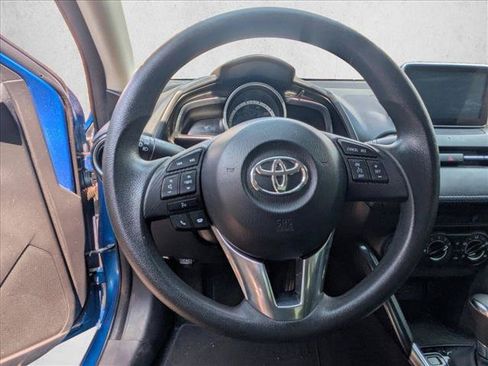 Used 2018 Toyota Yaris iA FWD image 17